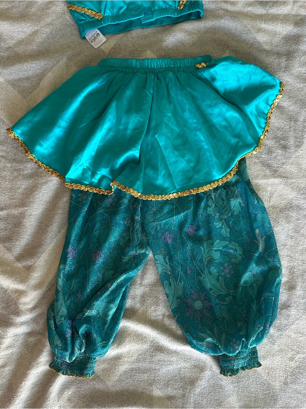 Disney’s Aladdin Princess Jasmine Dress-up Set Two-Piece size Small 5-6 - Picture 8 of 12